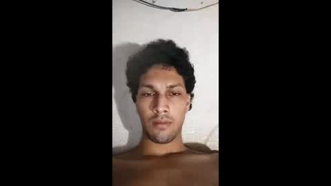 Snapshot of roskof69 chatting on 02-10-25, 01:46 Ribuu online show from 02-10-25, 01:46