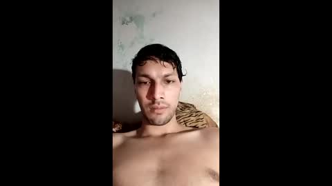 Snapshot of roskof69 chatting on 11-25-25, 07:19 Ribuu online show from 11-25-25, 07:19