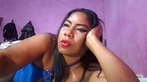 Snapshot of rosmerynava chatting on 01-16-25, 02:19 rosmerynavarro online show from 01-16-25, 02:19