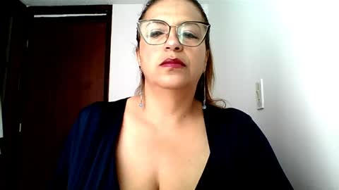 Snapshot of rossanalionheart chatting on 06-02-26, 12:29 Rossana online show from 06-02-26, 12:29