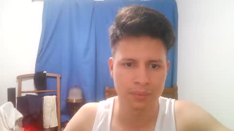 rosscou8 online show from 06-17-26, 06:49