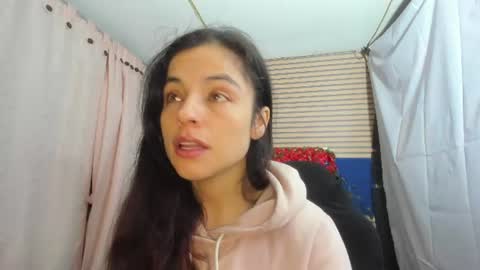 Snapshot of rosse_25 chatting on 07-08-26, 12:42 Would you like to help me with supplementation and sports suits so I can compete in powerlifting online show from 07-08-26, 12:42