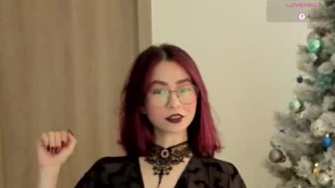 Miss Rosse online show from 11-24-25, 01:33