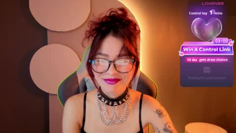 Snapshot of rosse_98_ chatting on 05-24-26, 01:38 Miss Rosse online show from 05-24-26, 01:38