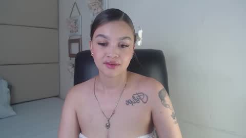 Snapshot of rossi_baker chatting on 09-26-25, 12:42 Rossi online show from 09-26-25, 12:42