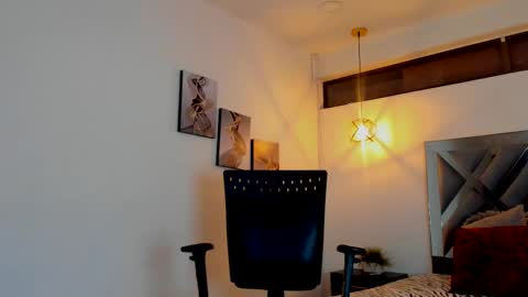 Ross online show from 10-04-25, 04:10