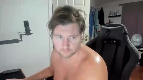 Snapshot of rostungurinn chatting on 11-26-25, 07:20 Rostungur online show from 11-26-25, 07:20