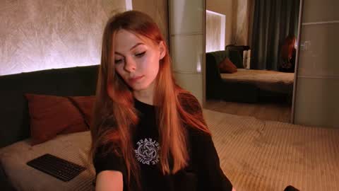 rosy_black_ online show from 12-07-24, 02:46