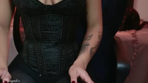 Snapshot of rougedoe chatting on 07-11-26, 01:14 Mistress Lana online show from 07-11-26, 01:14