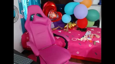 Snapshot of rous_kinky chatting on 09-23-25, 08:56 rous_kinky online show from 09-23-25, 08:56