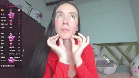 rousee_yarelds online show from 10-17-25, 06:05