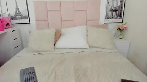 Valeria online show from 09-10-25, 09:20