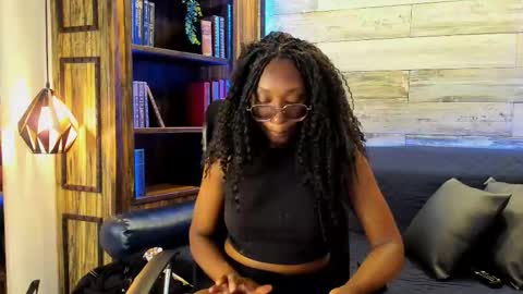 rouselux online show from 02-23-26, 08:06