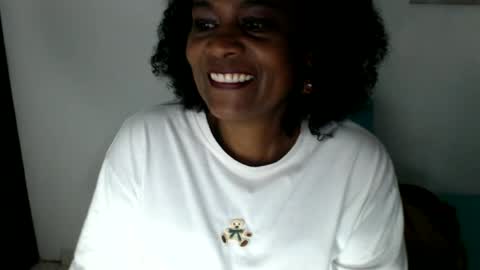 Snapshot of roushlove chatting on 07-04-26, 12:33 luxa online show from 07-04-26, 12:33