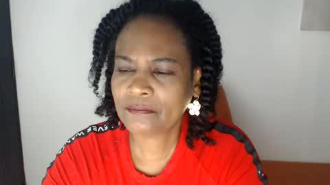 Snapshot of roushlove chatting on 07-12-26, 07:05 luxa online show from 07-12-26, 07:05