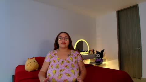 Snapshot of rousrossell_4 chatting on 05-09-26, 03:50 Call me Rous online show from 05-09-26, 03:50