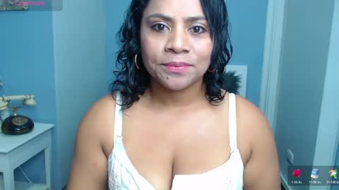 Snapshot of rousse_amber chatting on 04-11-26, 01:26 amber online show from 04-11-26, 01:26