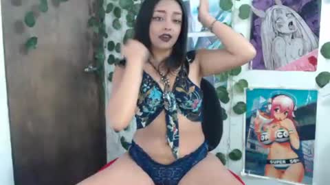 Snapshot of rousse_kitty69 chatting on 10-24-25, 01:29 Daniela Ferreira online show from 10-24-25, 01:29