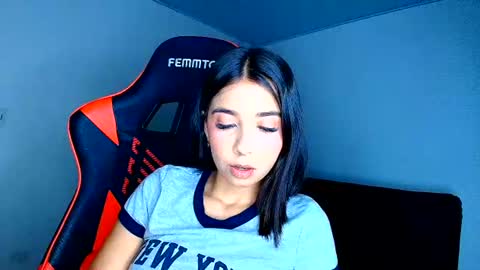 Snapshot of rousse_violet chatting on 07-08-26, 01:54 rousse_violet online show from 07-08-26, 01:54