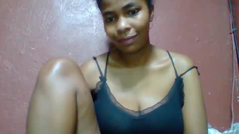 Snapshot of rovaelyah chatting on 11-17-25, 05:19 rovaelyah online show from 11-17-25, 05:19