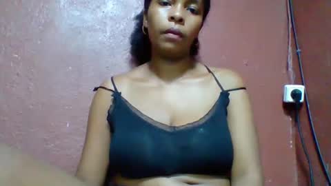 Snapshot of rovaelyah chatting on 11-23-25, 08:03 rovaelyah online show from 11-23-25, 08:03