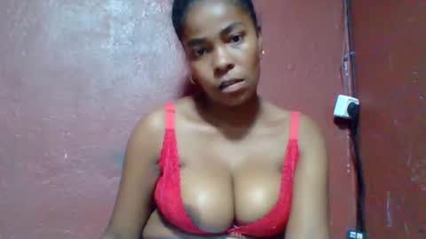 Snapshot of rovaelyah chatting on 01-14-26, 04:01 rovaelyah online show from 01-14-26, 04:01