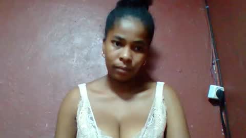 rovaelyah online show from 02-05-26, 02:43