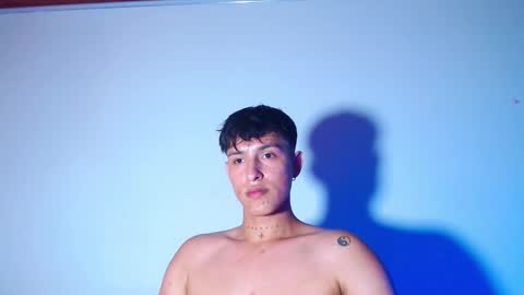 rowanboy23 online show from 02-08-26, 08:56