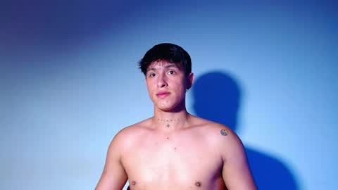 rowanboy23 online show from 04-11-26, 11:20