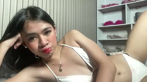 Snapshot of roweena_rodrigo69x chatting on 05-12-26, 03:31 roweena online show from 05-12-26, 03:31