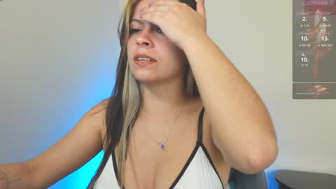 Snapshot of rox_anna chatting on 01-11-25, 06:01 Roxanna online show from 01-11-25, 06:01