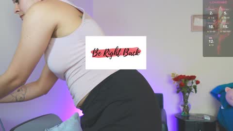 Snapshot of rox_anna chatting on 02-06-25, 09:17 Roxanna online show from 02-06-25, 09:17