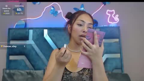 Snapshot of roxan_fox_ chatting on 04-29-26, 03:10 Roxane online show from 04-29-26, 03:10