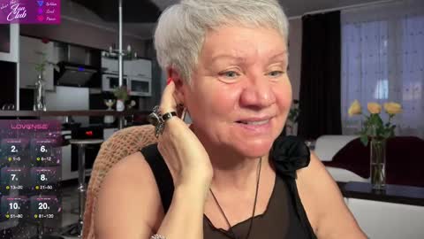 Snapshot of roxana_brooks chatting on 02-12-25, 03:05 Roxana online show from 02-12-25, 03:05