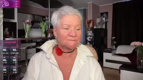 Snapshot of roxana_brooks chatting on 03-08-25, 02:51 Roxana online show from 03-08-25, 02:51