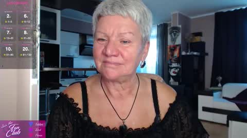 Snapshot of roxana_brooks chatting on 09-25-25, 03:05 Roxana online show from 09-25-25, 03:05