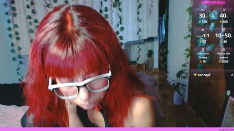 Snapshot of roxanbunny chatting on 01-21-25, 11:13 roxxy online show from 01-21-25, 11:13