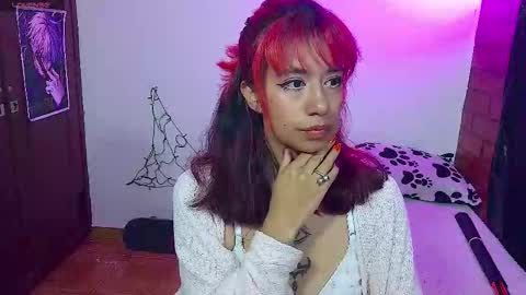 Snapshot of roxanbunny chatting on 10-20-25, 03:18 roxxy online show from 10-20-25, 03:18