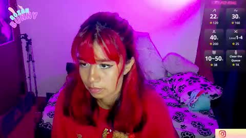 Snapshot of roxanbunny chatting on 11-04-25, 02:54 roxxy online show from 11-04-25, 02:54