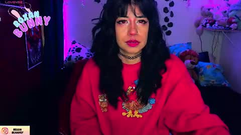 Snapshot of roxanbunny chatting on 07-19-26, 05:00 roxxy online show from 07-19-26, 05:00