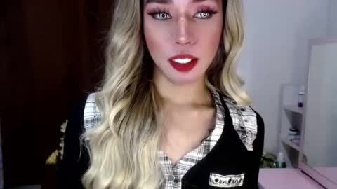 roxane_holmes online show from 01-16-25, 01:14