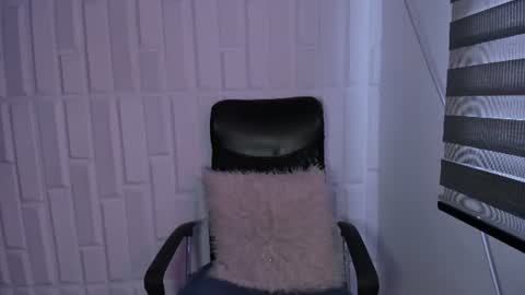 roxanebrown online show from 06-17-26, 07:26
