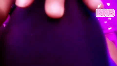 Snapshot of roxanne_han chatting on 06-27-26, 12:10 roxanne_han online show from 06-27-26, 12:10