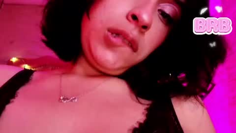 Snapshot of roxanne_han chatting on 07-17-26, 12:01 roxanne_han online show from 07-17-26, 12:01