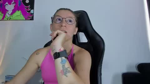 roxanne online show from 06-30-26, 06:20