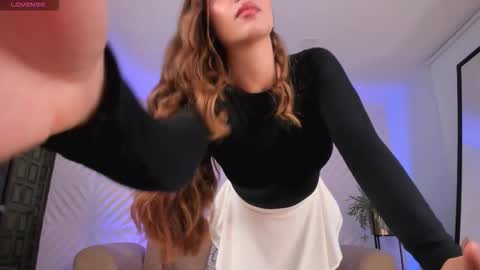 Roxanne Hill  online show from 02-19-26, 12:56