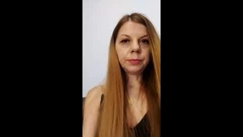 Snapshot of roxanneliss chatting on 03-06-25, 04:38 roxanneliss online show from 03-06-25, 04:38