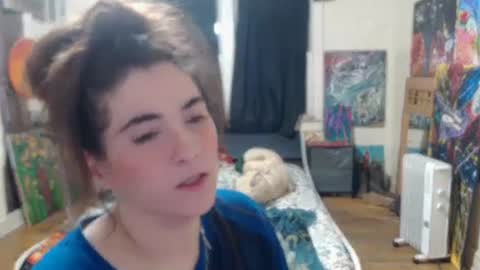 Snapshot of roxanneroulette chatting on 01-26-25, 06:38 Silver online show from 01-26-25, 06:38