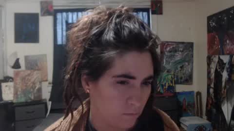 Snapshot of roxanneroulette chatting on 02-12-25, 05:05 Silver online show from 02-12-25, 05:05