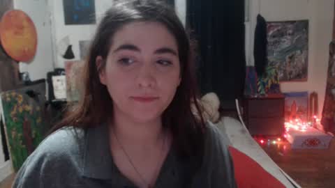 Snapshot of roxanneroulette chatting on 02-16-25, 03:47 Silver online show from 02-16-25, 03:47